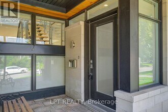 298 Crestview Rd in Ottawa, ON - Building Photo - Building Photo