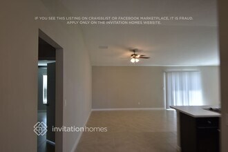 242 SW Airview Ave in Port St. Lucie, FL - Building Photo - Building Photo