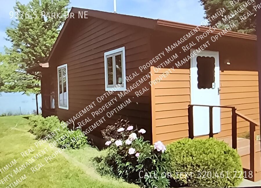 9376 S Park Dr NE in Carlos, MN - Building Photo