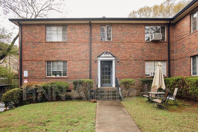 property at 1337 Briarwood Dr NE