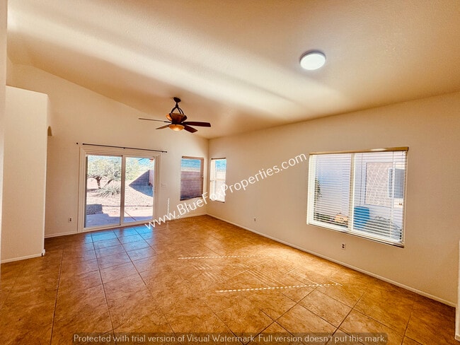 9744 N Stone Rock Dr in Tucson, AZ - Building Photo - Building Photo