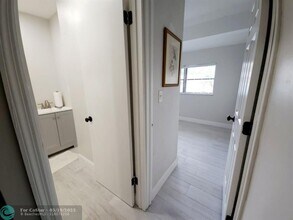 7904 Venetian St in Miramar, FL - Building Photo - Building Photo