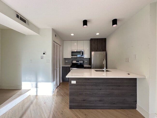 949 W Grace St in Chicago, IL - Building Photo - Building Photo