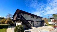 VonSteinwehr Apartments in Standish, MI - Foto de edificio - Building Photo