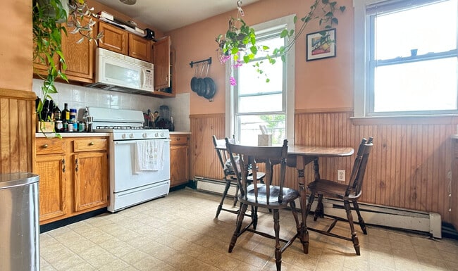 3 Holman St, Unit 2