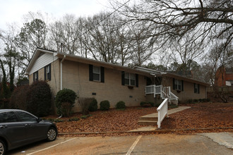 101-114 Millbrook Cir in Roswell, GA - Building Photo - Building Photo