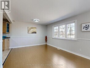 1247 Kaladar Dr in London, ON - Building Photo - Building Photo