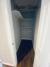 218 3 Rd St in Brazoria, TX - Foto de edificio - Building Photo