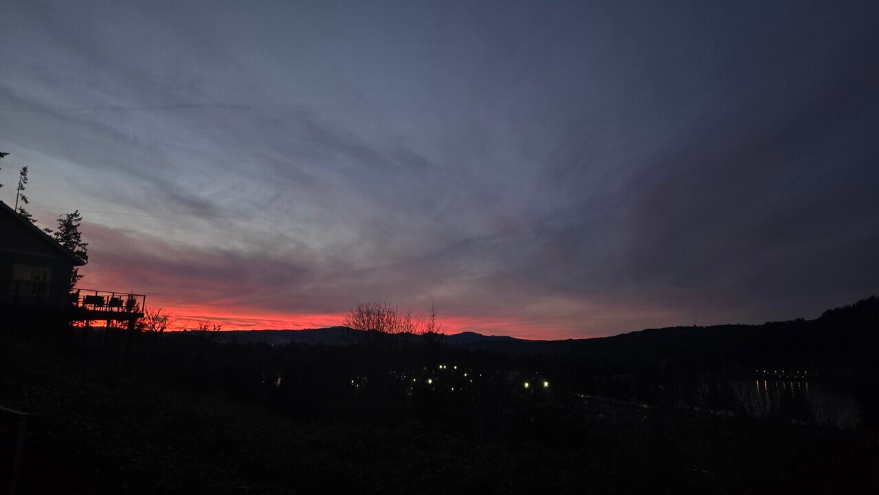 6308 Lake Pointe Wy in Sweet Home, OR - Building Photo