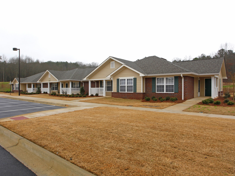 Coosa Village in Sylacauga, AL - Building Photo