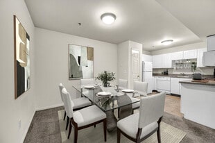 Aspen Woods in Manchester, CT - Building Photo