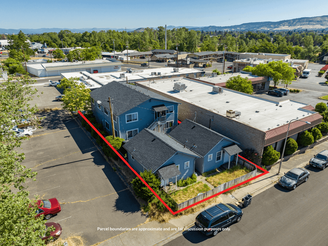 513 Alice St in Medford, OR - Building Photo - Building Photo