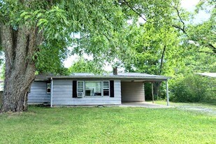 1267 Phillips Dr in Cookeville, TN - Building Photo