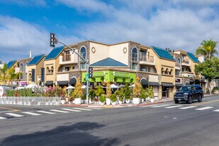 Bella Capri in La Jolla, CA - Building Photo