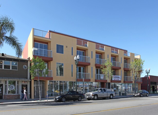 3025-3033 Adams Ave