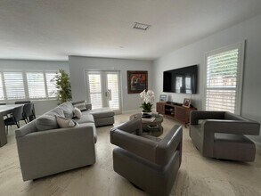 3081 Matilda St in Miami, FL - Foto de edificio - Building Photo