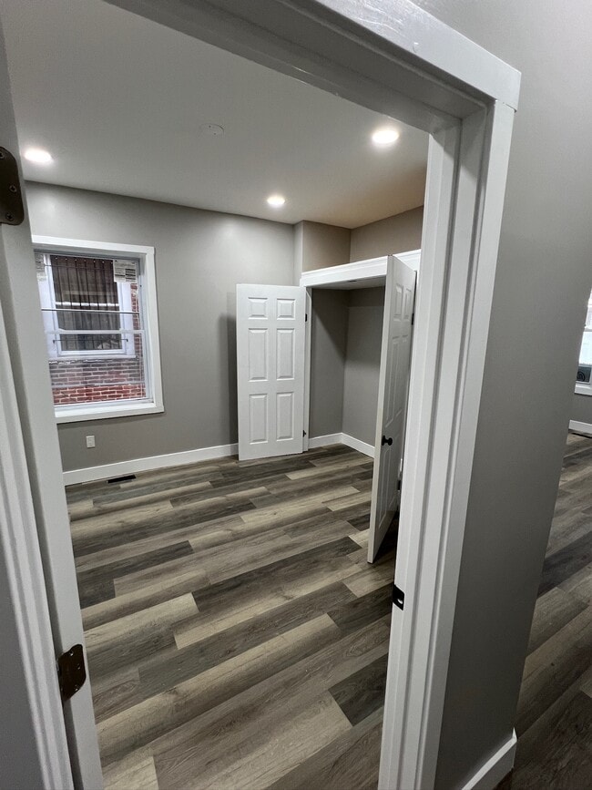 4824 Sansom St in Philadelphia, PA - Building Photo - Building Photo