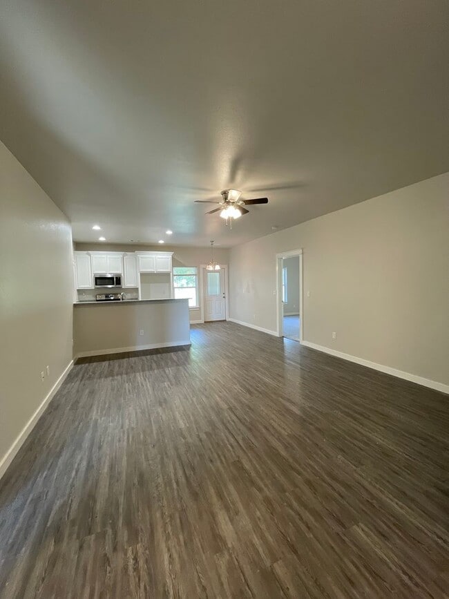 384 Western Hills Dr in Durant, OK - Building Photo - Building Photo
