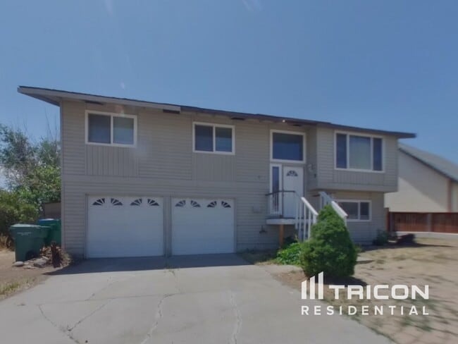 property at 255 Lenwood Dr