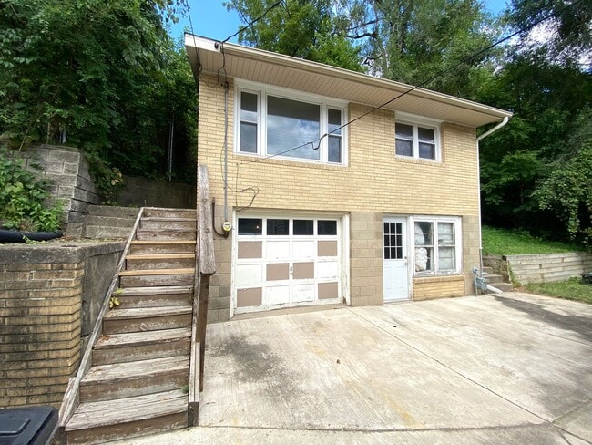 property at 909 Meadow Ave