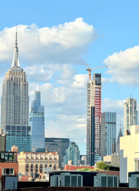 175 W 12th St in New York, NY - Building Photo - Building Photo