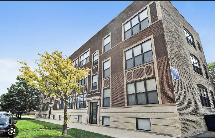 1751 W Berteau Ave in Chicago, IL - Building Photo
