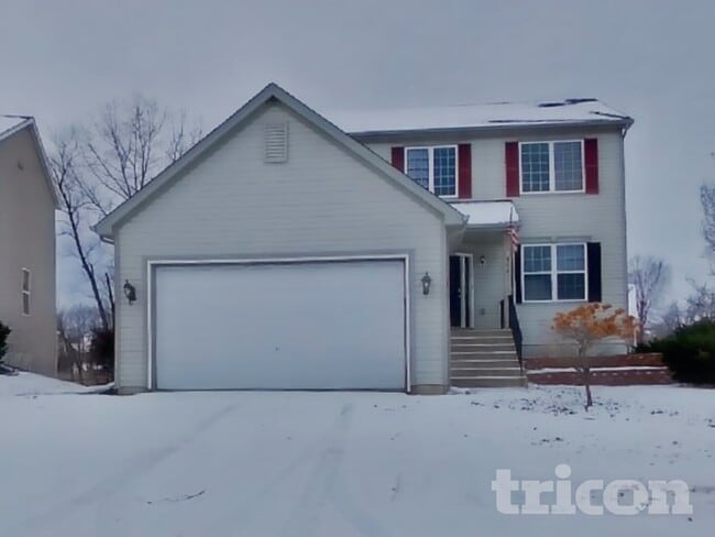 9049 Garland Ln N in Maple Grove, MN - Foto de edificio - Building Photo