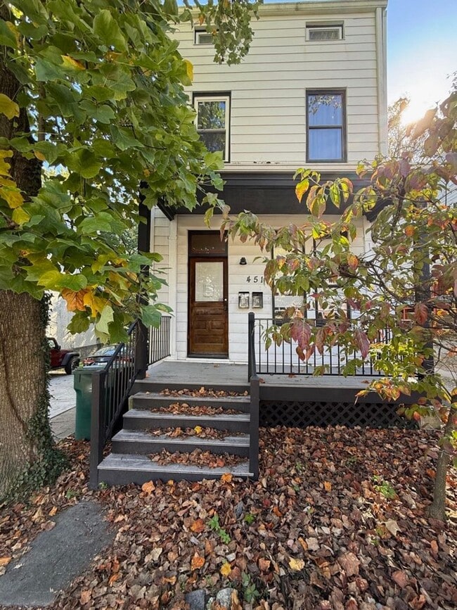 451 Warner St in Cincinnati, OH - Building Photo - Building Photo