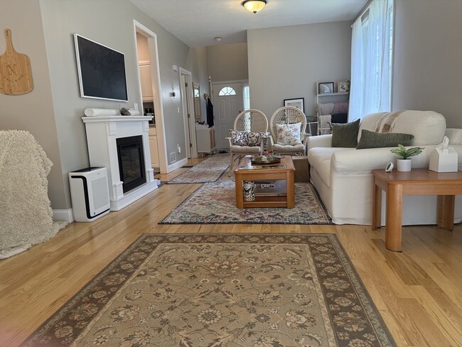 28 Ptarmigan Dr in Shrewsbury, MA - Building Photo - Building Photo