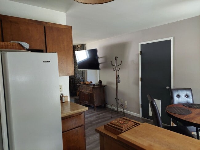 1199 Nottaway Dr in South Lake Tahoe, CA - Building Photo - Building Photo