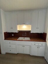 1130 San Rafael Ave in Glendale, CA - Foto de edificio - Building Photo