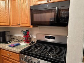 88 Bailey Ct in Middle Island, NY - Building Photo - Building Photo