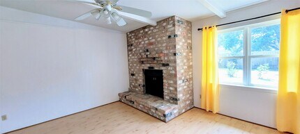 5455 Kuldell Dr in Houston, TX - Building Photo - Building Photo