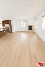 1146 Hacienda Pl in West Hollywood, CA - Building Photo - Building Photo