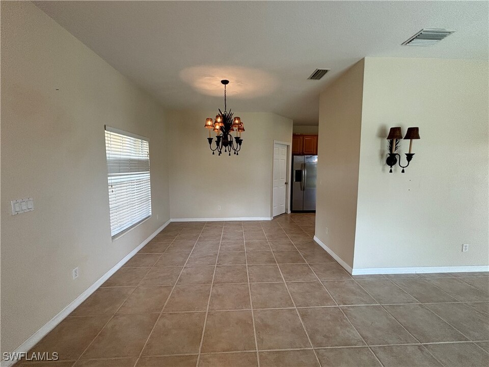 9640 Pineapple Preserve Ct in Ft. Myers, FL - Building Photo