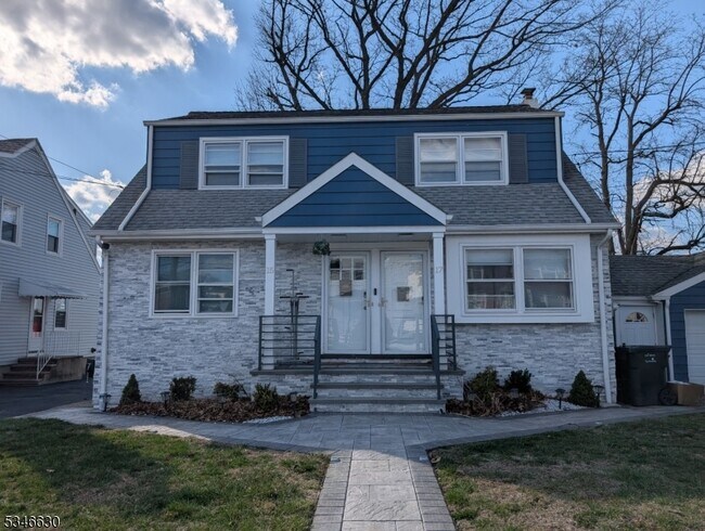 property at 15 Federal St