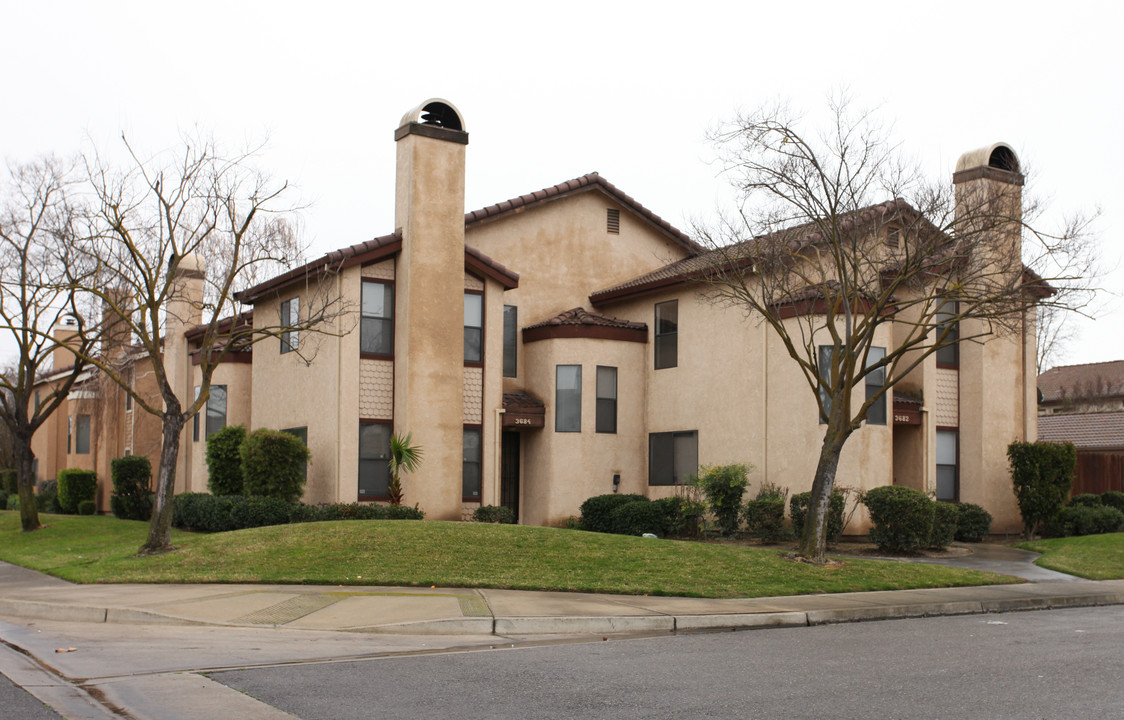 3682 La Mancha Pl in Turlock, CA - Building Photo