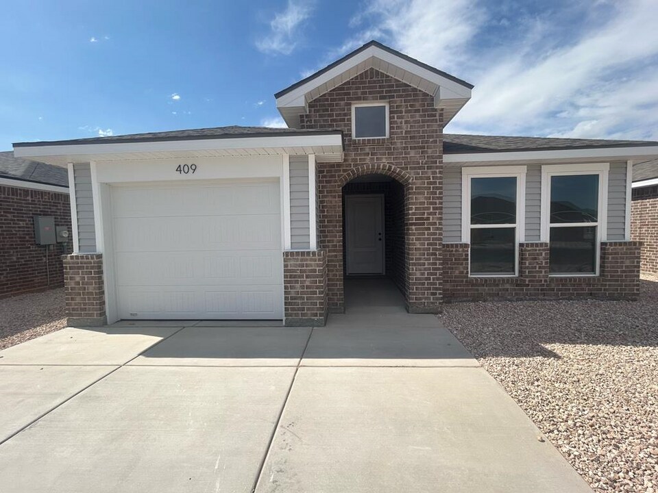 409 Thicket Dr in Odessa, TX - Building Photo