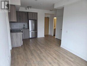 1350 Ellesmere Rd in Toronto, ON - Building Photo - Building Photo