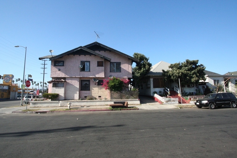 1316 S Western Ave in Los Angeles, CA - Foto de edificio