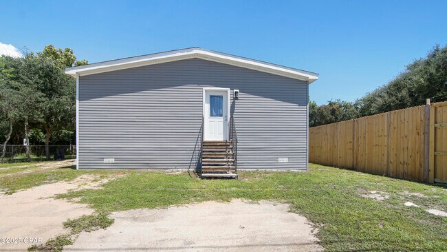 108 N San Souci Blvd in Panama City Beach, FL - Building Photo - Building Photo