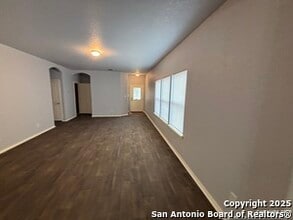6802 Harbor Fields in Converse, TX - Building Photo - Building Photo