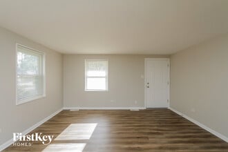 187 Frederick Dr in Chicago Heights, IL - Building Photo - Building Photo