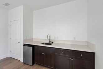 1416 Marmo Cir in Roseville, CA - Building Photo - Building Photo