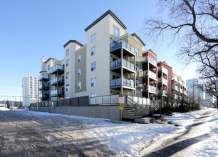 Time Square in Edmonton, AB - Building Photo - Building Photo