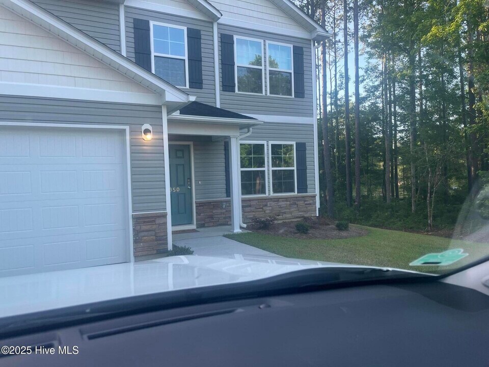 950 Pantego Blvd in Bolivia, NC - Building Photo