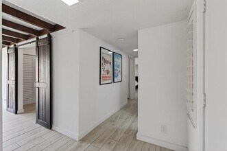 1089 NW 13th St in Boca Raton, FL - Building Photo - Building Photo