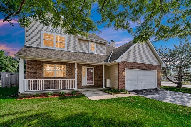 property at 643 N Bridgeport Ter