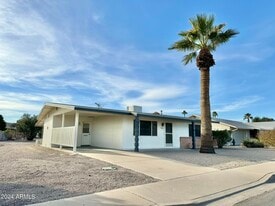 10012 N 103rd Ave in Sun City, AZ - Building Photo