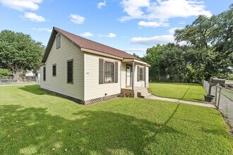 210 Rouse St in Houston, TX - Building Photo - Building Photo